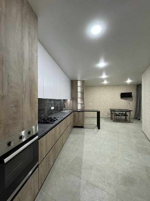 Оренда 2 кім ЖК Rlviera , метро «Славутич», вул Центральна 21 Київ - зображення 1