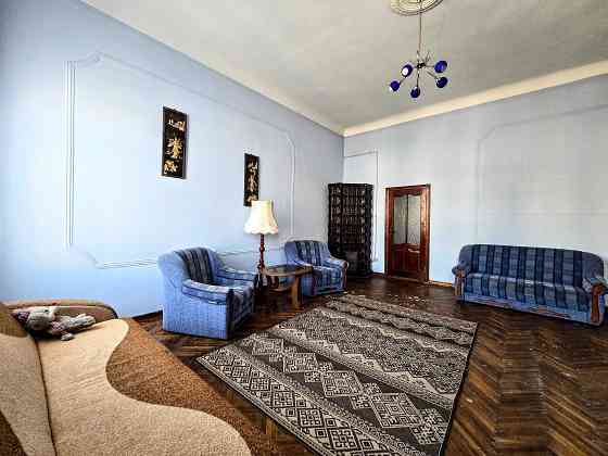 Здається 2-Х кімн. квартира в ПАРКОВІЙ зоні на розі вул.ГОЛОВНА/САДОВА Чернівці