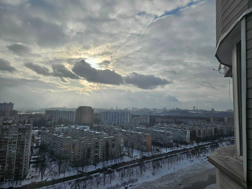 Оренда видової 2-кімнатної роздільної квартири Сверстюка 52В Київ - зображення 2