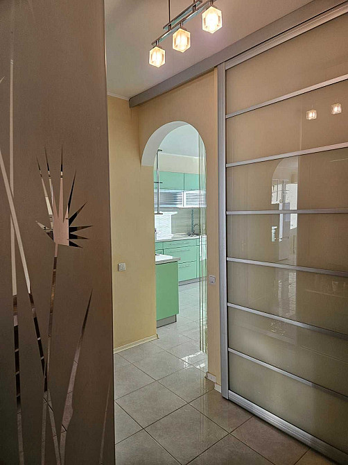 Оренда видової 2-кімнатної роздільної квартири Сверстюка 52В Київ - зображення 3