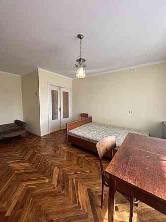 Оренда 1-кім вул. Медовоі Печери Львів