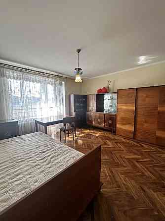 Оренда 1-кім вул. Медовоі Печери Львів