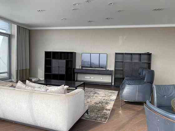 Раїси Окіпної 18,  154 м2. 4-х кімнатна, 11 пов.  видова! Київ