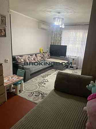 Продаж 1к квартири вул. Харківське шосе Київ