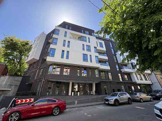 Пропоную Вашій увазі неймовірний пентхаус, біля парку Культури Львов