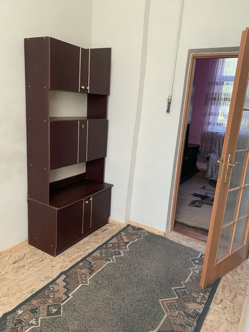 2-х кімнатна квартира цент міста житловий стан 33 мера квадратних Чернівці - зображення 8