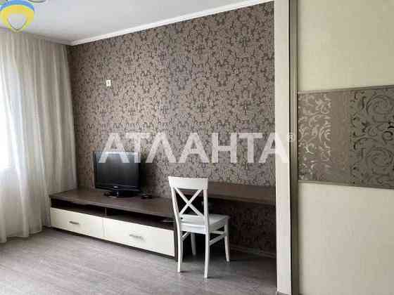 Продам 1но комн. в Островах. 3/10 с капремонтом. Газ. Одесса