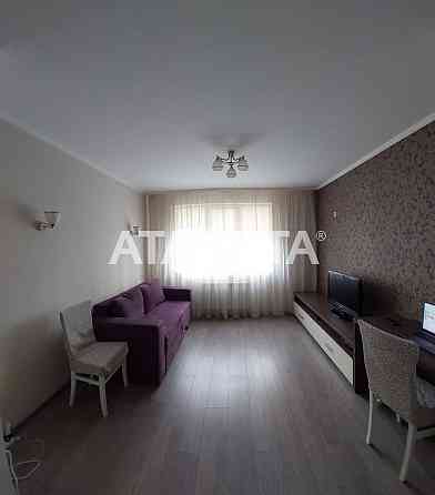 Продам 1но комн. в Островах. 3/10 с капремонтом. Газ. Одесса