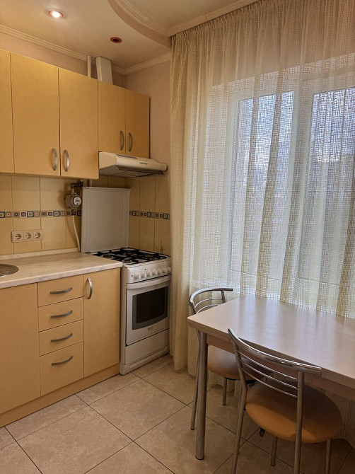 Затишна однокімнатна квартира 28 м.кв., вул. Лукʼянівська, 7. Киев - изображение 2