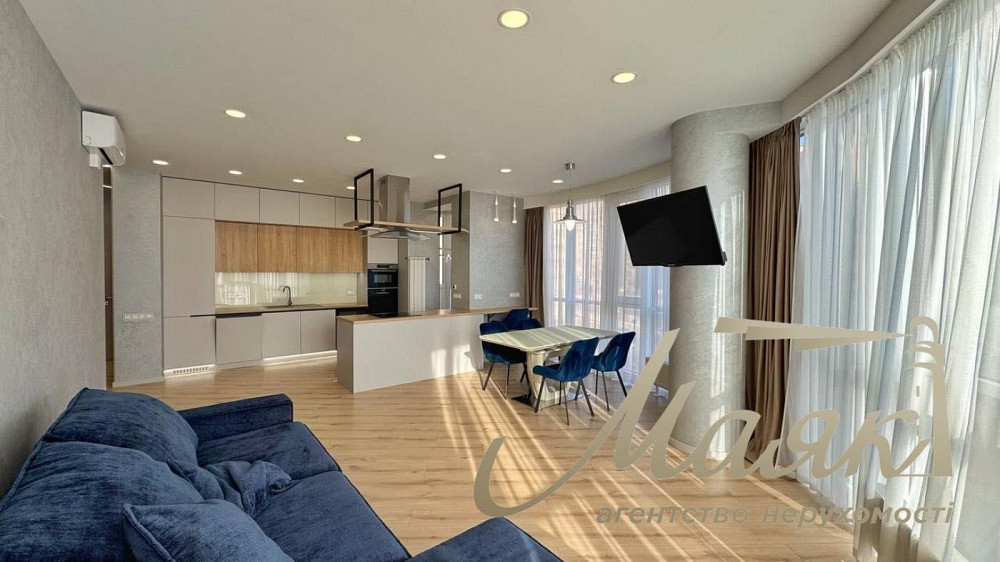 Продажа квартиры с панорамными окнами в клубном доме Київ - зображення 3