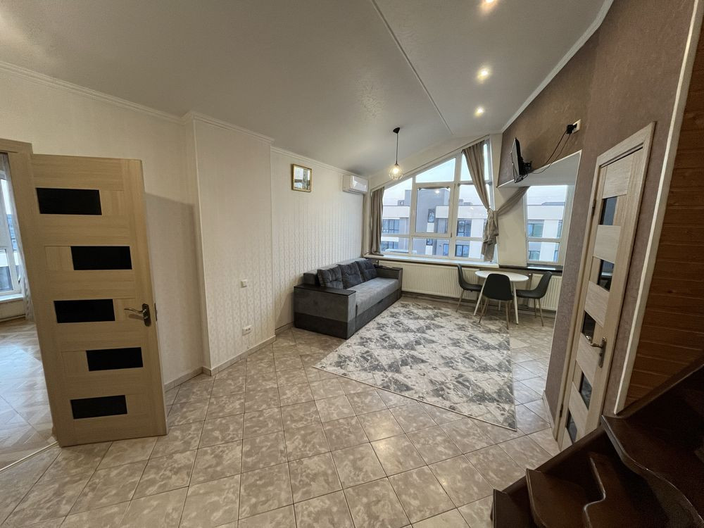 Продається 2-рівнева 2-кімнатна квартира 60м²,р-н Пасічна,вул.Целевича Івано-Франківськ - зображення 2