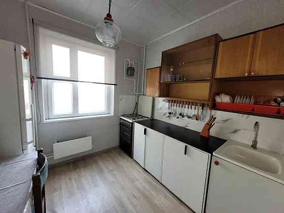 Харківська метро, Вишняківська  вулиця Київ