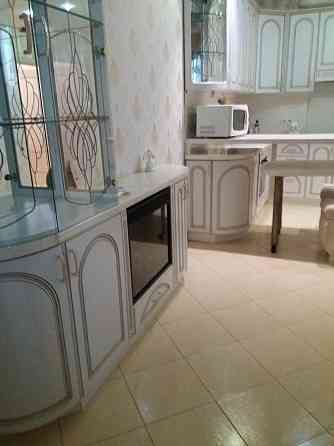 Евродвушка на Новобеличах Наумова 66 метро Академгородок Київ