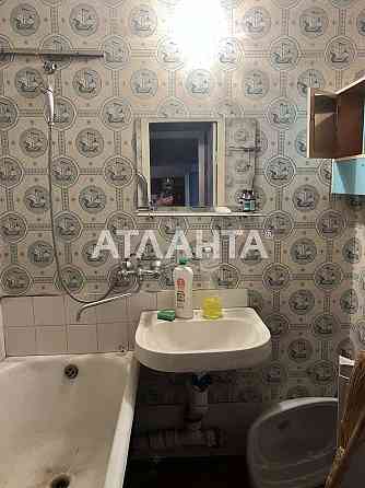 Двухкомнатная квартира на Балковской. Жилое состояние. Средний этаж Одесса