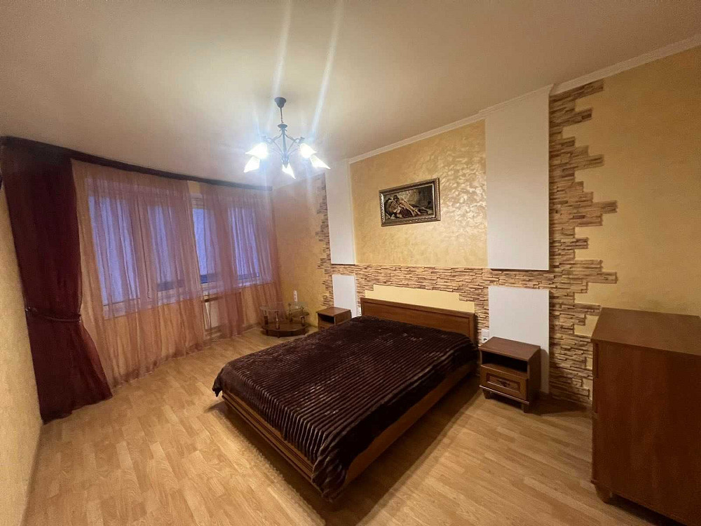 1к. кв. Верховинна 35 Метро Житомирська 10 хв Київ - зображення 1