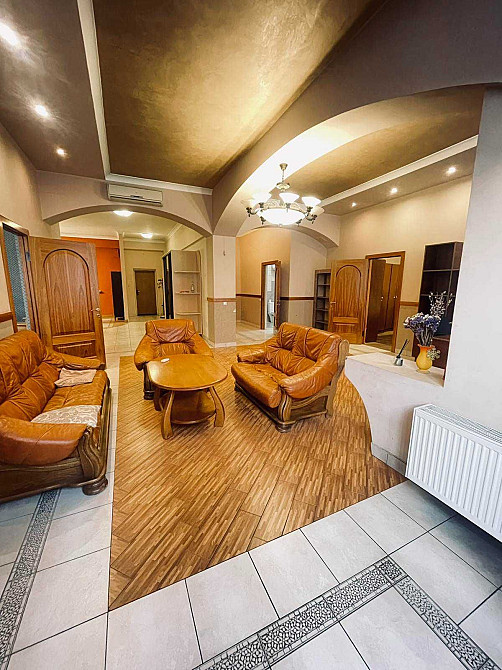 Оренда квартири в центрі на вул. Валова Львів - зображення 3