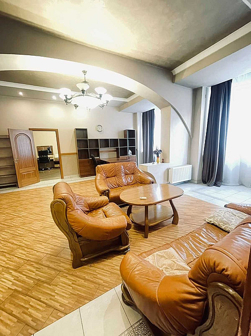 Оренда квартири в центрі на вул. Валова Львів - зображення 6