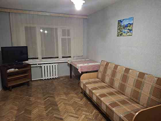 Метро Дорогожичі. Вул. Парково-Сирецька. Однокімнатна кв  в аренду Київ