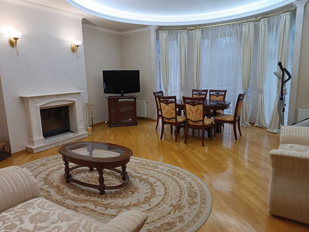 Центр 3-к кв оренда 127 м, 4-й пов, все окремо, 2 санвуз, м.Унів БЕЗ % Київ - зображення 1