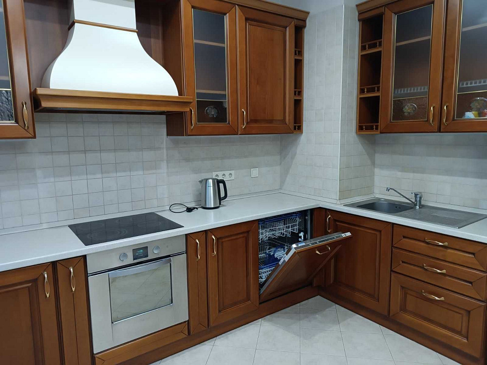 Центр 3-к кв оренда 127 м, 4-й пов, все окремо, 2 санвуз, м.Унів БЕЗ % Київ - зображення 7