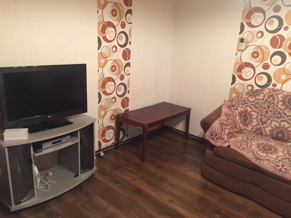 Сдам большую однокомнатную квартиру м.Защитников Украины Харків - зображення 7