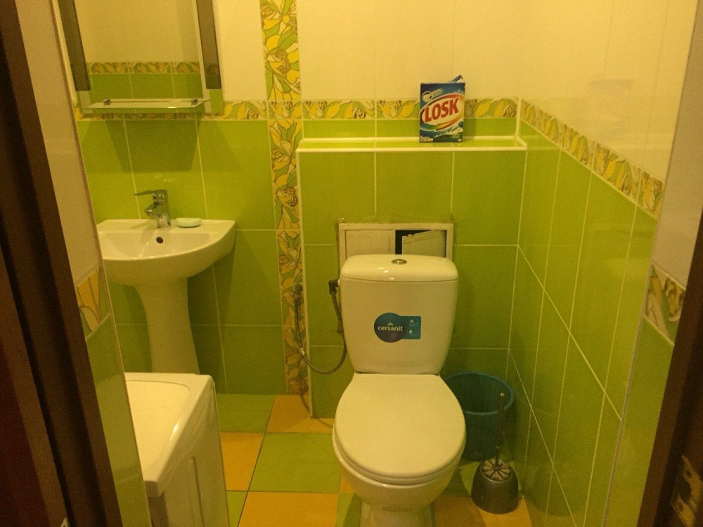 Сдам большую однокомнатную квартиру м.Защитников Украины Харків - зображення 4