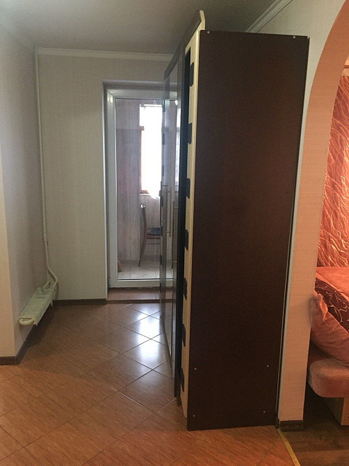 Сдам большую однокомнатную квартиру м.Защитников Украины Харків - зображення 8