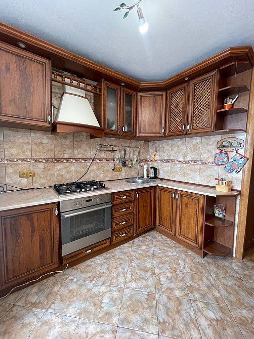 Оренда 3 кімнатної квартири по вул В. Веливока, (р-н Новознесенська) Львів - зображення 1