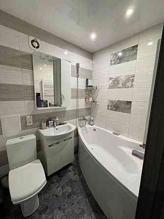 Продам 2к квартиру с АО в центре Кам`янське (Запорізька обл.)