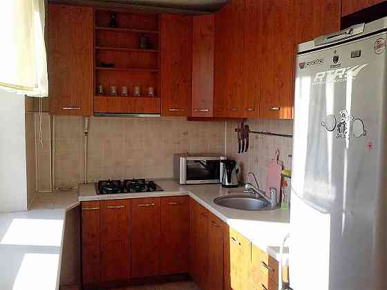 центр метро Печерська 3-х кімнатна Київ