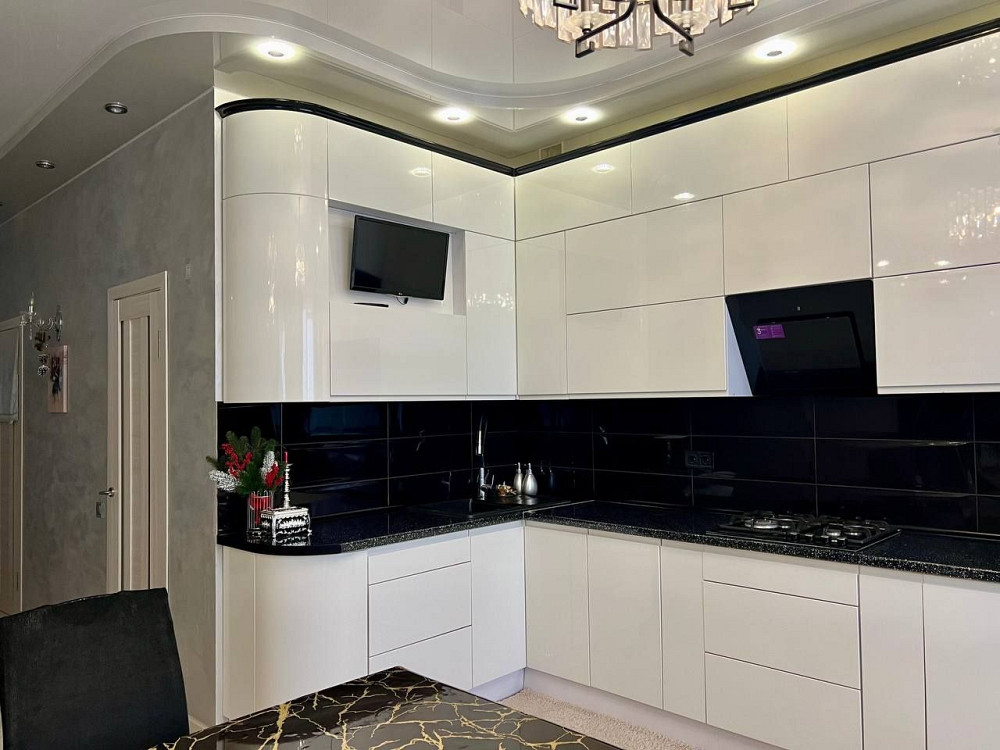 Продам 2 кімнатну новобудову з виглядом на озеро по Чорновола Rivne - photo 2