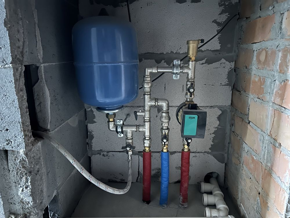 ЖК Варшавський Київ Без% Продам Квартира 4 поверх 70м2 частково ремонт Київ - зображення 1