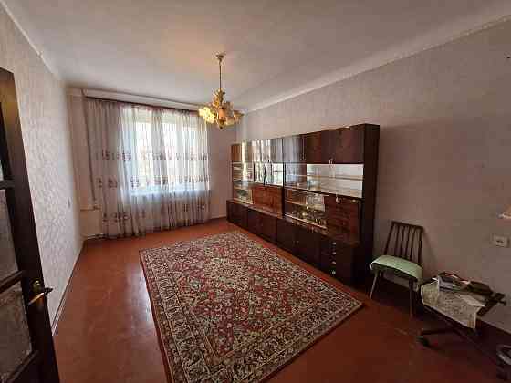 Топ пропозиція! Супер планування! 3-х кімнатна "Сталінка" 97 квартал. Кривой Рог