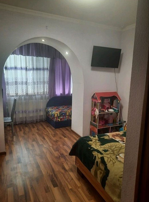 Продається 2-кімнатна квартира в новобудові з меблями Черновцы - изображение 2