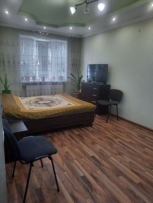 Продається 2-кімнатна квартира в новобудові з меблями Черновцы - изображение 1