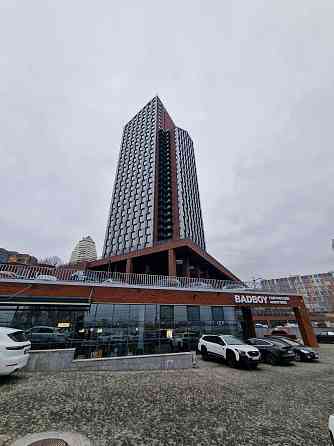 Продам квартиру ЖК Маяк ,Центр ,Набережная Днепр