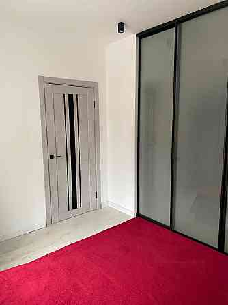 Продам 1 кімнатну квартиру по Соборній Ровно