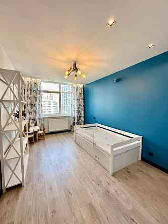 Оренда квартири Варшавський квартал. 3 кімнатна Київ