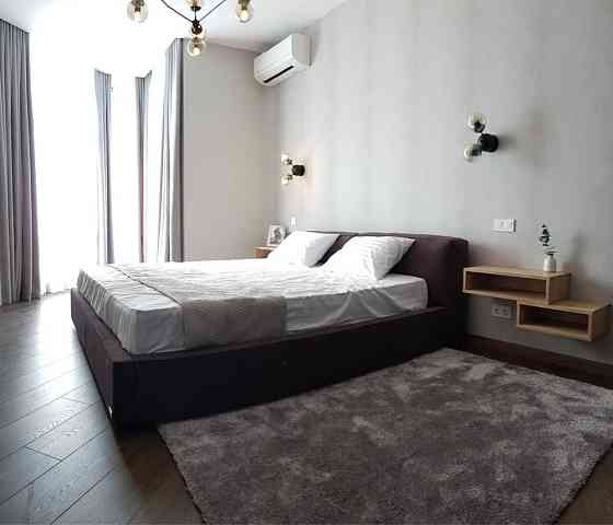 Без комисмии. Аренда 3к квартиры в ЖК Pechersky в доме есть генератор Київ