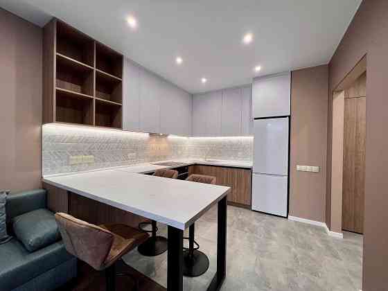 Затишна 1-кім. 40м2 з балконом в сучасному ЖК Файна Таун Київ