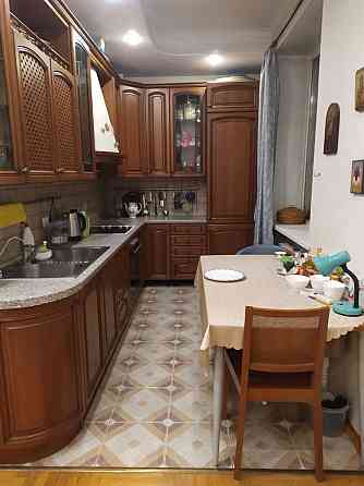 ЛАБОРАТОРНЫЙ ПЕР.,24,ПЕЧЕРСК,БЕЗ КОМИССИИ!2х комнатна сталинка 58,5м2 Київ