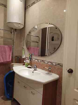 ЛАБОРАТОРНЫЙ ПЕР.,24,ПЕЧЕРСК,БЕЗ КОМИССИИ!2х комнатна сталинка 58,5м2 Київ