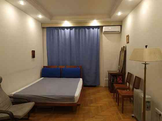 ЛАБОРАТОРНЫЙ ПЕР.,24,ПЕЧЕРСК,БЕЗ КОМИССИИ!2х комнатна сталинка 58,5м2 Київ