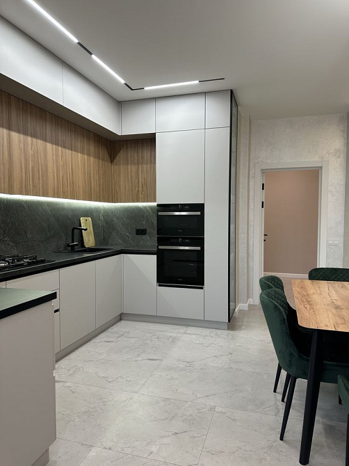 Продається 3-х кімнатна новобудова, Проспект Незалежності Чернівці - зображення 6