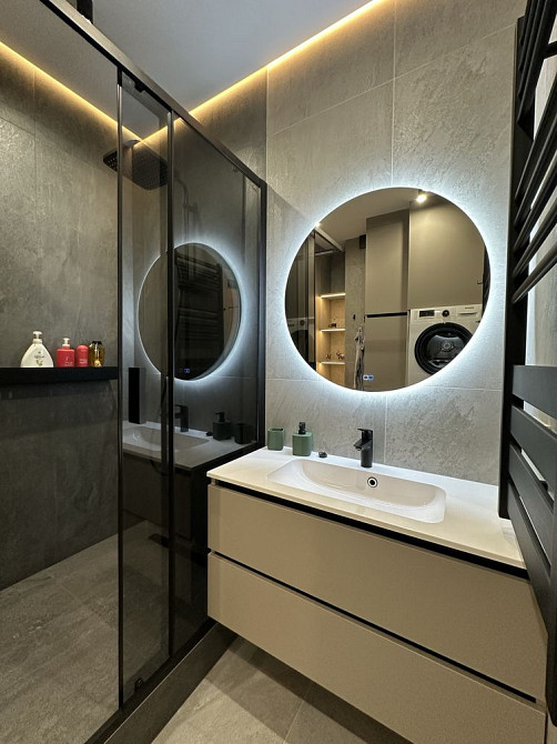 Продається 3-х кімнатна новобудова, Проспект Незалежності Чернівці - зображення 1