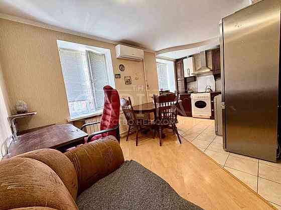 Продажа ВИГІДНА ЦІНА  / ЦЕНТР Квартира / ул. Антоновича, Голосеево Київ