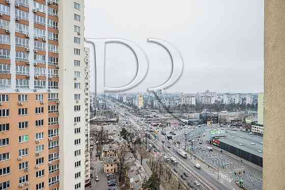 Продаж 3 кімн. квартири за адресою Хоткевича Гната 8 Київ