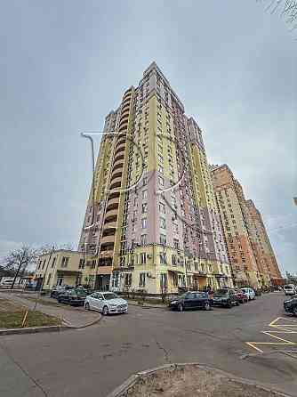 Продаж 3 кімн. квартири за адресою Хоткевича Гната 8 Київ