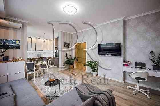 Продаж 3 кімн. квартири за адресою Хоткевича Гната 8 Київ