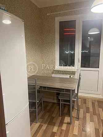Продаж 1К квартири з ремонтом Чавдар Гмирі Русової Патріотика Позняки Київ